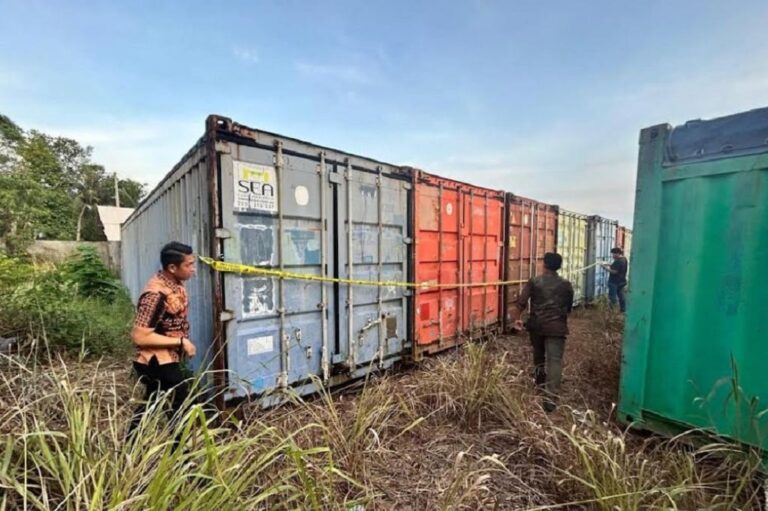 penggelapan_kontainer